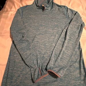 Patagonia Men’s blue sun hoodie
